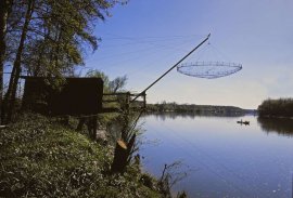 Ponton et pêche sur la Garonne - JPEG - 112.5 ko - 1024×692 px